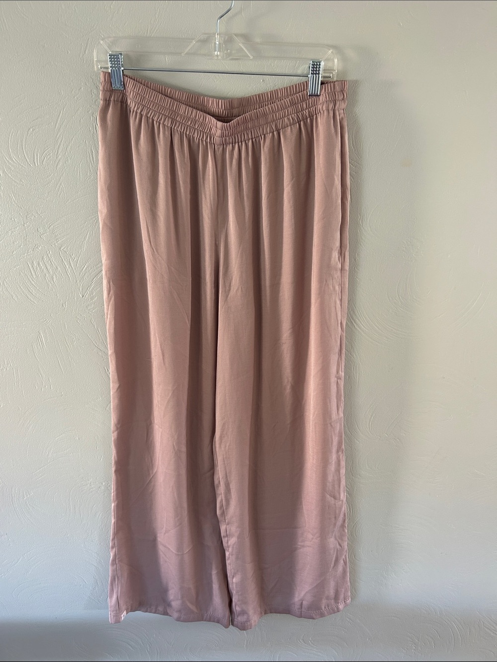 Lightweight Barefoot Dreams Pink Lounge Pant